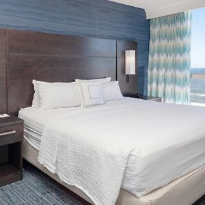 One-Bedroom Oceanfront Residential King Suite Sofa Bed Hearing Accessible